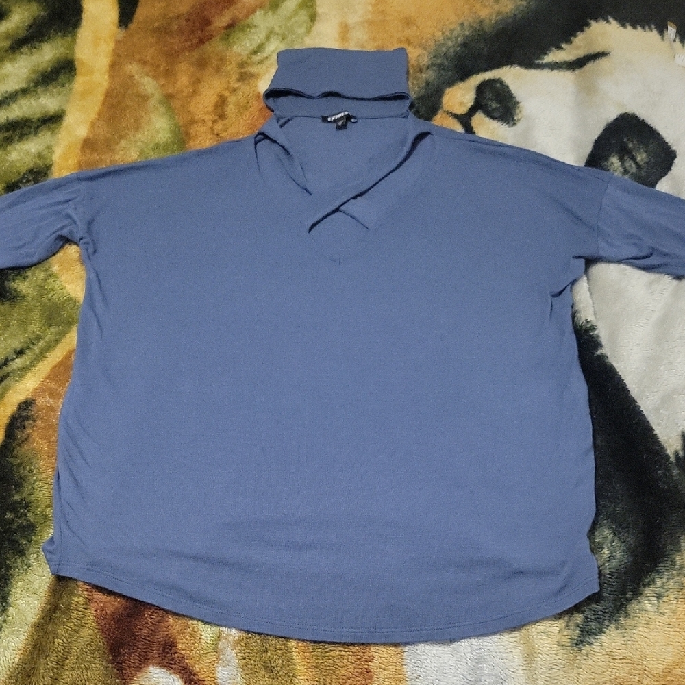Express Deep Blue Top - Picture 3 of 5